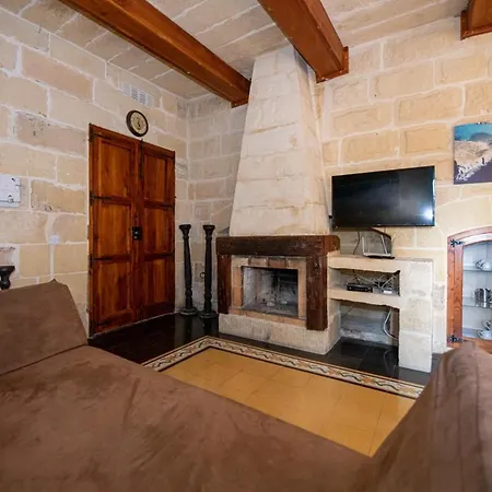 Casa vacanze 4 Bedroom Farmhouse With Private Pool In Gozo *