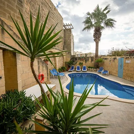 4 Bedroom Farmhouse With Private Pool In Gozo