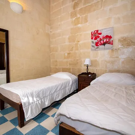 4 Bedroom Farmhouse With Private Pool In Gozo Santa Luċija