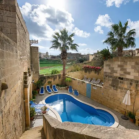 4 Bedroom Farmhouse With Private Pool In Gozo Casa vacanze *
